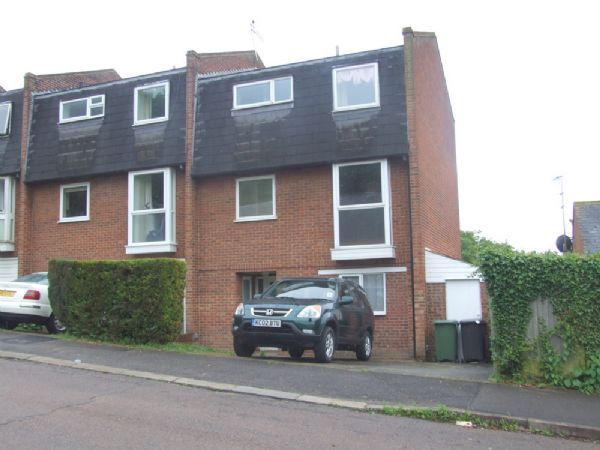 Michael Anthony Hemel Hempstead - OLD TOWN - Photo 1